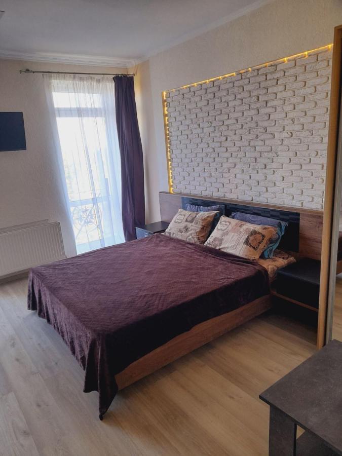 Apartament Залізнична 49 "Хочу Цю!" Iwano-Frankiwsk Zewnętrze zdjęcie