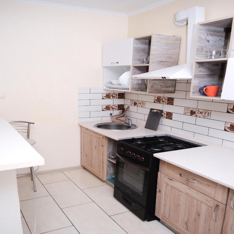 Apartament Залізнична 49 "Хочу Цю!" Iwano-Frankiwsk Zewnętrze zdjęcie
