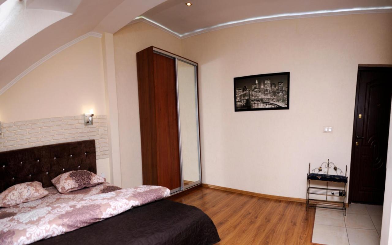 Apartament Залізнична 49 "Хочу Цю!" Iwano-Frankiwsk Zewnętrze zdjęcie