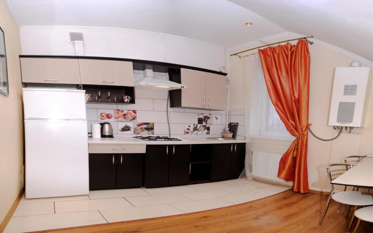 Apartament Залізнична 49 "Хочу Цю!" Iwano-Frankiwsk Zewnętrze zdjęcie